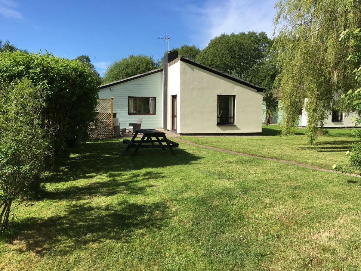 20 Notter Bungalow Saltash Exteriör bild